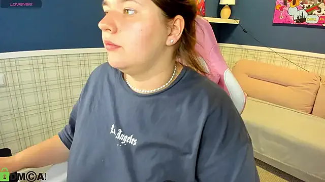 _chanMOMO_ – webcam model profile photo Image 15