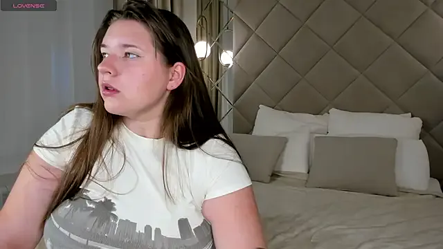 _chanMOMO_ – webcam model profile photo Image 2