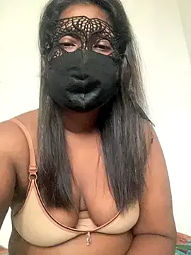 roouse – webcam model profile photo Image 4