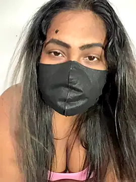 roouse – webcam model profile photo Image 8