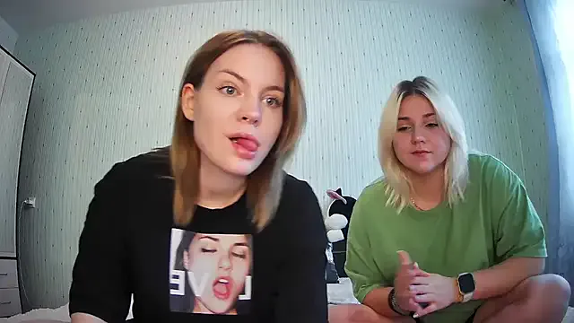 ChrisGirls Image 15