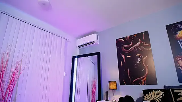 GouGou-111 – webcam model profile photo Image 11