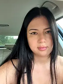  – webcam model profile photo Image 14