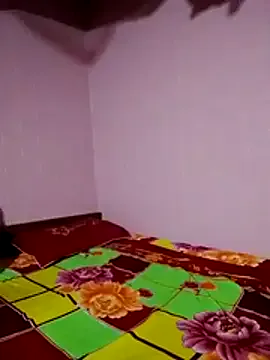 seraphine23 – webcam model profile photo Image 11