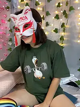 _Alicee_1 – webcam model profile photo Image 16