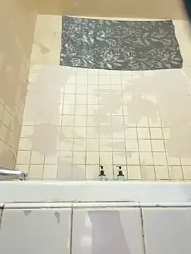 Mia--meow – webcam model profile photo Image 9