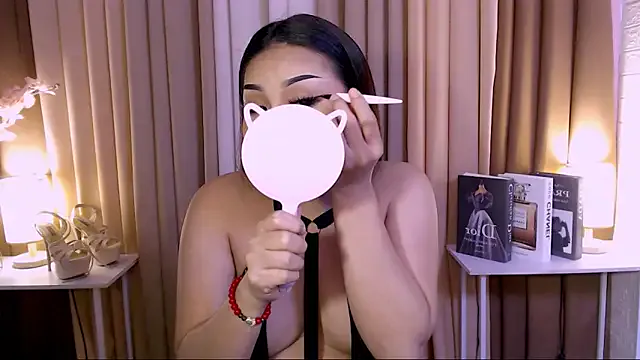 Chloe_Cherry21 – webcam model profile photo Image 10