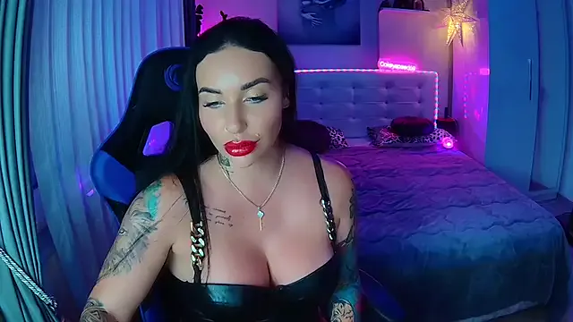 roouse – webcam model profile photo Image 16