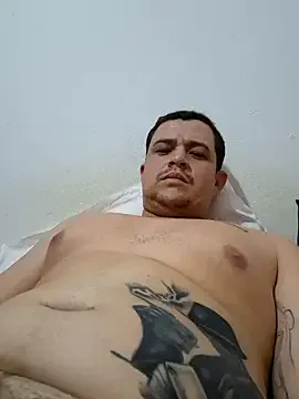 Musae – webcam model profile photo Image 4