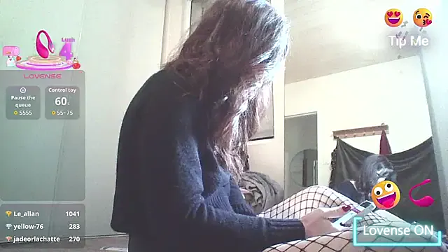 Hot_Mayra25 – webcam model profile photo Image 4