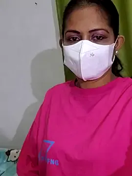 ClaireBree – webcam model profile photo Image 4