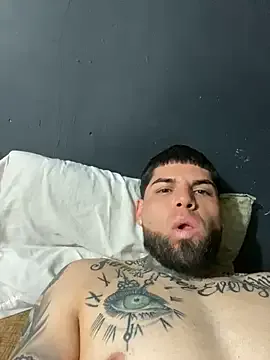  – webcam model profile photo Image 6