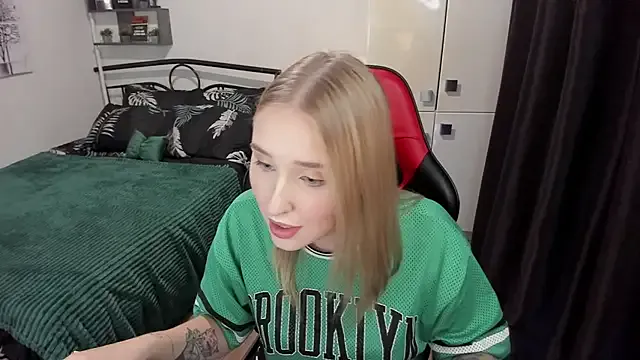 841_yayoi – webcam model profile photo Image 16