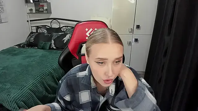 841_yayoi – webcam model profile photo Image 17