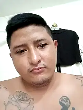 Jbear7127 – webcam model profile photo Image 4