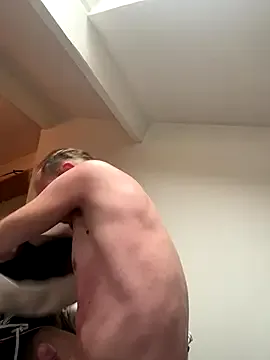 Crevette311 – webcam model profile photo