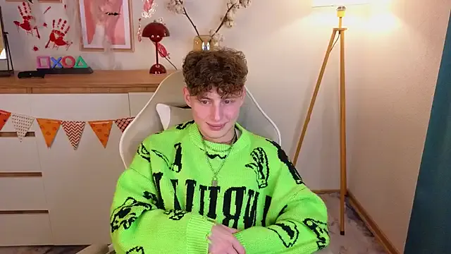 Mia--meow – webcam model profile photo Image 2