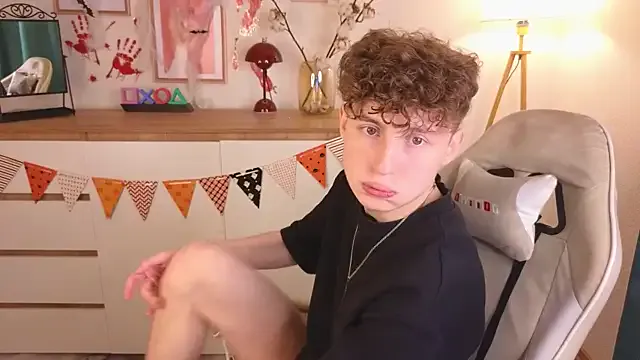 Mia--meow – webcam model profile photo Image 3