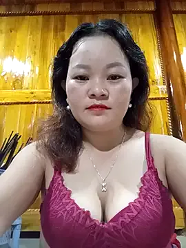 seraphine23 – webcam model profile photo Image 11