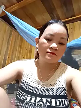 seraphine23 – webcam model profile photo Image 3