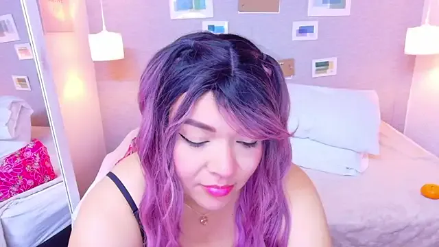  – webcam model profile photo Image 6