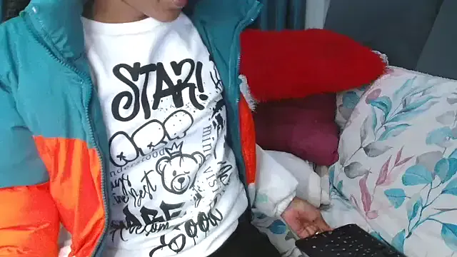 CloudyMist – webcam model profile photo Image 7