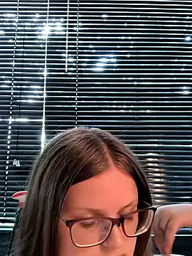 lariic on FreeCamNet Image 11