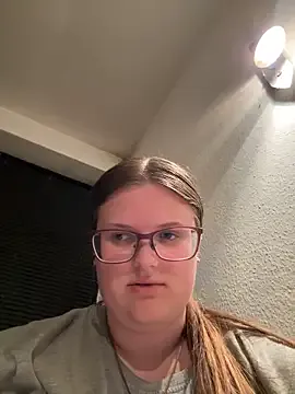 lariic on FreeCamNet Image 12