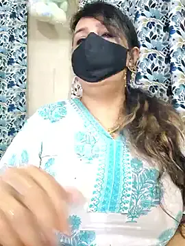 Nonchan_ – webcam model profile photo Image 10