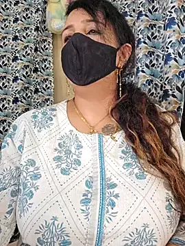 Nonchan_ – webcam model profile photo Image 12