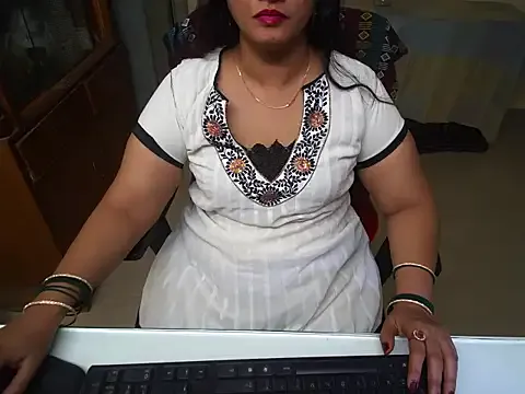 Lucky-baby – webcam model profile photo Image 14