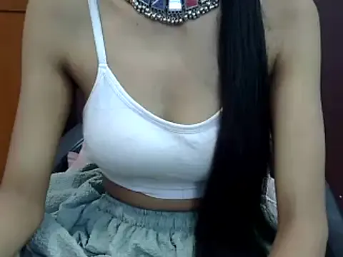 seraphine23 – webcam model profile photo Image 10