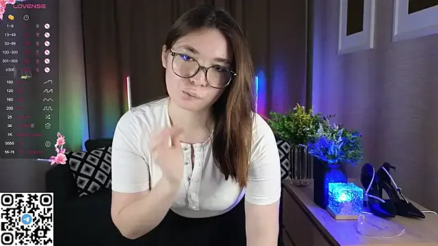 aGaGatha – webcam model profile photo Image 9