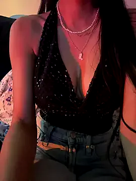 AKO_o0 – webcam model profile photo Image 16