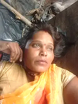 PumaShyXD – webcam model profile photo Image 3