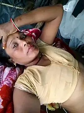 PumaShyXD – webcam model profile photo Image 6