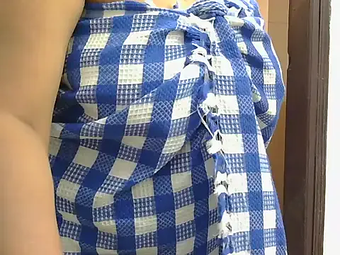  – webcam model profile photo Image 3