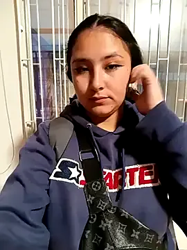 ManaMi-maru – webcam model profile photo Image 4