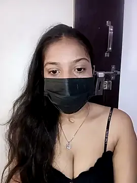 seraphine23 – webcam model profile photo Image 12