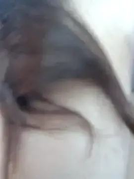 roouse – webcam model profile photo Image 12