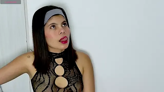 Nonchan_ – webcam model profile photo Image 8