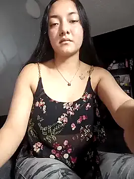 Nonchan_ – webcam model profile photo Image 17