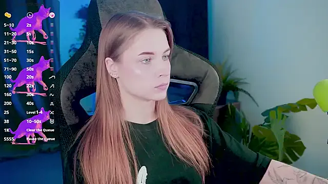 Brilliant-Kiss – webcam model profile photo Image 15