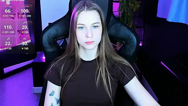 Brilliant-Kiss – webcam model profile photo Image 3