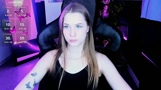 Brilliant-Kiss – webcam model profile photo Image 8