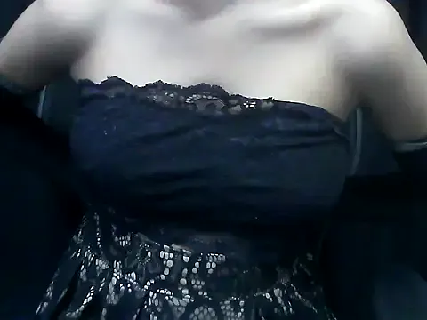 Nonchan_ – webcam model profile photo Image 5