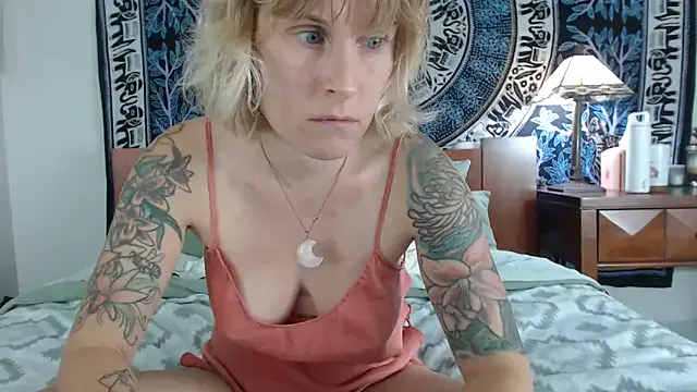 Humsafa-13 – webcam model profile photo Image 11