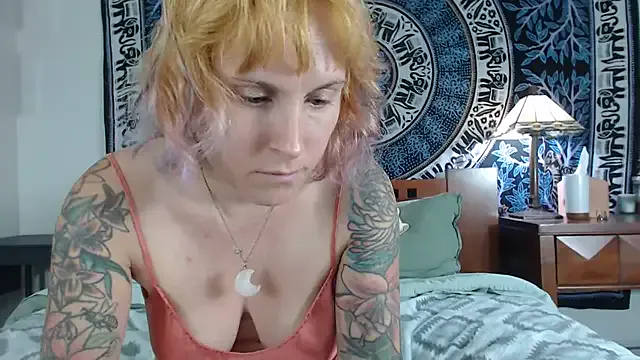 Humsafa-13 – webcam model profile photo Image 13