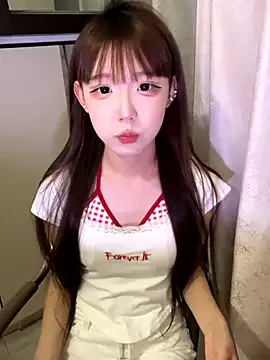 roouse – webcam model profile photo Image 14