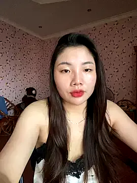 oxo_yuna_oxo – webcam model profile photo Image 12